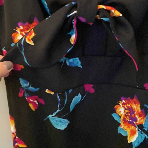 Dress - Picture 2 of 2